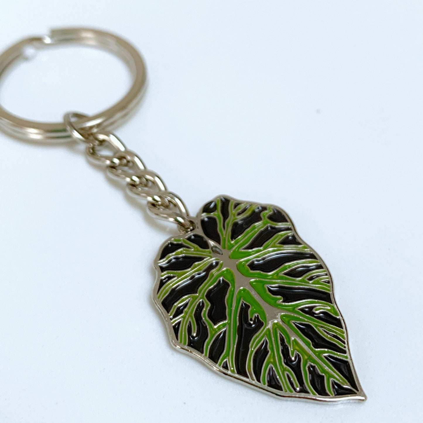 Philodendron Verrucosum Pin / Keyring - Luxe Foliage